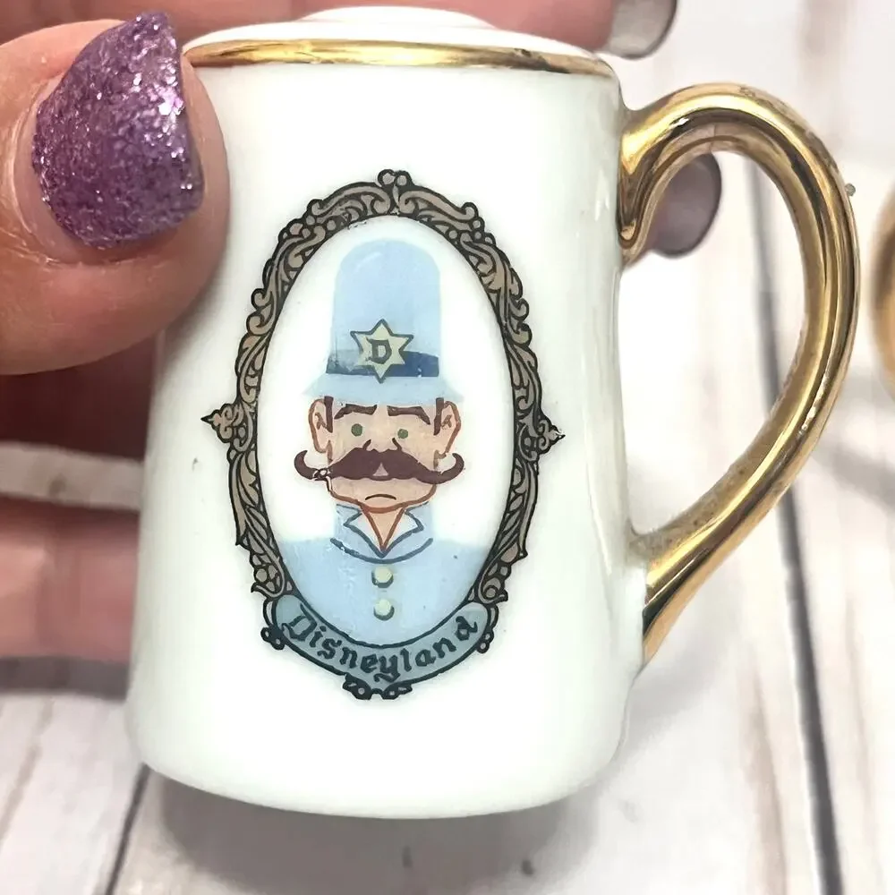 Vintage Disneyland Coffee Teapot Shaped Lady & Constable Salt & Pepper Shaker